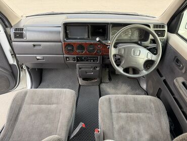 Honda: Honda Stepwgn: 2001 г., 2 л, Автомат, Бензин, Минивэн — 9