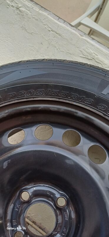 Təkərlər: Şin Roadstone 205 / 55 / R 16