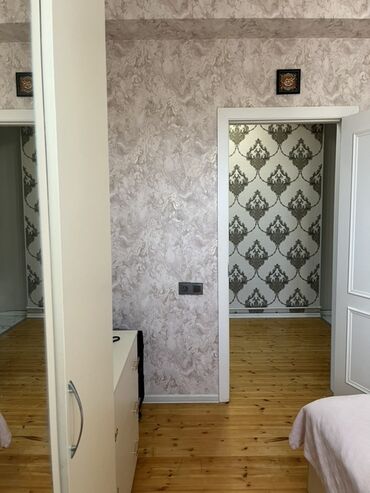 Köhnə tikili: Satılır: tam təmirli 2yataq otagı bır Zal metbex ıstı pol tam eşyalı — 5