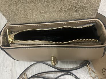 Классические сумки: Италия .В наличии новая натуральная кожаная бежевая сумка Италия в — 9