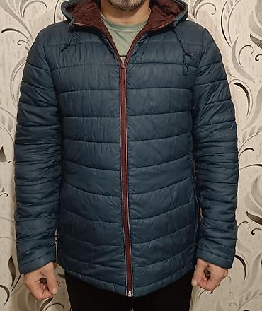 kisi kastyumlari: Salam. Şəkillərdə gördüyünüz gödəkçə satılır. İkinci əldir, geyinilib — 2