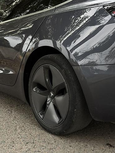 Tesla: Tesla Model 3: 2018 г., 0.1 - engine capacity л, Автомат, Электромобиль, Седан lalafo.kg да — 4 Tesla: Tesla Model 3: 2018 г., 0.1 - engine capacity л, Автомат, Электромобиль, Седан — 4