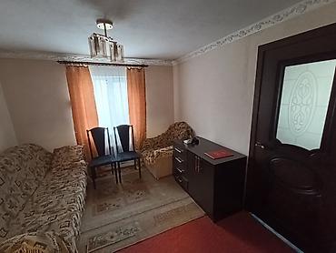 Продажа коттеджей и домов: Продается частный дом в районе аламединского рынка с участком 11 — 13