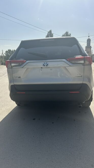 домкрат на тойота: Toyota RAV4 Hybrid LE — гибридный кроссовер серебристого цвета. Кузов