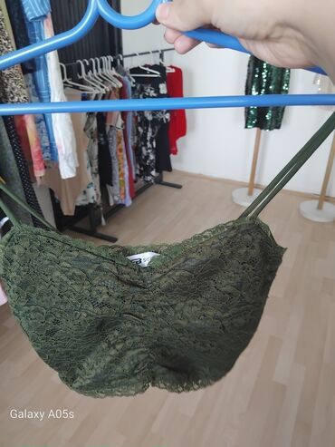 sorgaro majice: H&M, S (EU 36), Pamuk, Jednobojni, bоја - Maslinasto zelena