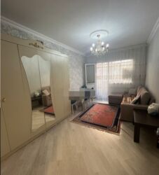 Uzunmüddətli kirayə mənzillər: Ev 9 mərtəbəli binanın 3 cü mərtəbəsindədir. Gəncə prospekti, Vunq Tau