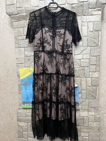 вечернее платье 48 размер: Продам все по 500 сом 48 размер Штаны 1-й турецкий 2-й индивидуальный