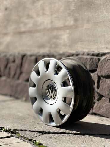 Диски: Литые Диски R 15 Volkswagen, Комплект, отверстий - 4, Б/у