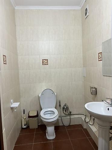 2 bedroom: Сдаю 2-х комнатную квартиру студию в центре города. Рядом бульвар — 9