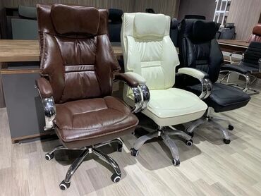 Ofis və oyun kresloları: Yeni, Təkərli, Qolları tənzimlənir, Dəri -da lalafo.az — 5 Ofis və oyun kresloları: Yeni, Təkərli, Qolları tənzimlənir, Dəri — 5