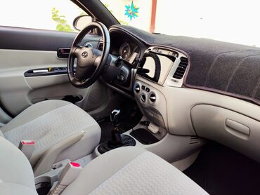 Hyundai: Hyundai Accent: 1.5 l | 2008 il Sedan — 19