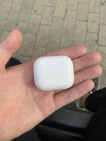 Другие аксессуары для мобильных телефонов: Продаю AirPods 3-го поколения