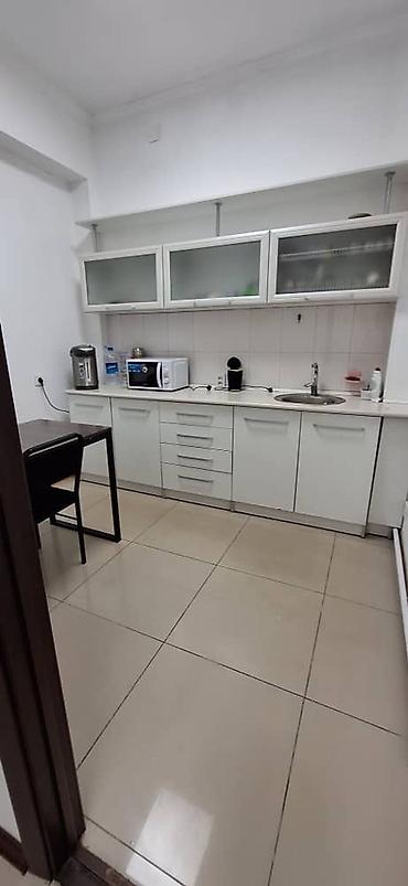 офис центр: Аренда офисов, 150 м², В жилом комплексе, С отдельной кухней, С отдельным входом, С отдельным сан узлом — 7
