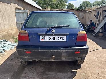 Volkswagen: Volkswagen Golf: 1994 г., 1.6 л, Механика, Бензин, Хэтчбэк — 3