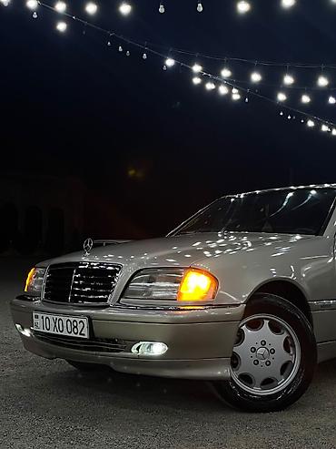 w203 mercedes: Mercedes-Benz C-Class: 1.8 l | 1994 il Sedan — 3