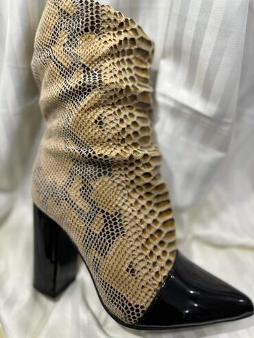 Čizme: Cizme 1900 — 10