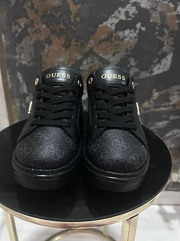 Patike: ⚜🌸🤍 𝐍𝐎𝐕𝐀 𝐊𝐎𝐋𝐄𝐊𝐂𝐈𝐉𝐀 🤍🌸⚜ 𝐁𝐫𝐨𝐣𝐞𝐯𝐢: 36 - 40 𝑪𝒆𝒏𝒂: torbice 3200 din — 6