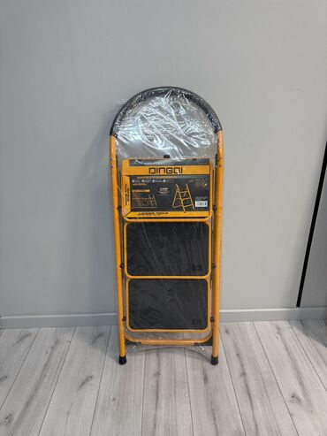 Складные стремянки-лестницы: Складная стремянка-лестница, Материал: Металл, Новый, Для дома, Высота: До 2 м — 2