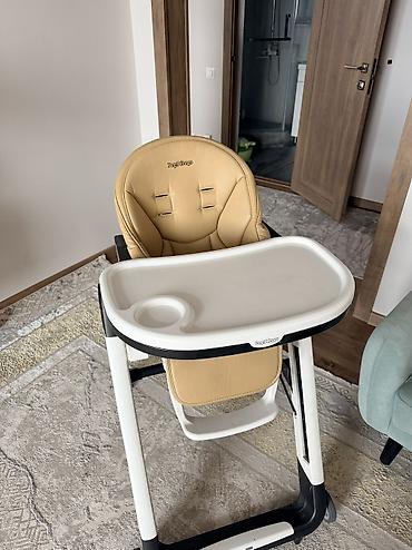 кормящий стол: Стульчик для кормления, Б/у, Peg perego, Пластик, Трансформер, цвет - Бежевый, Самовывоз, Платная доставка — 1
