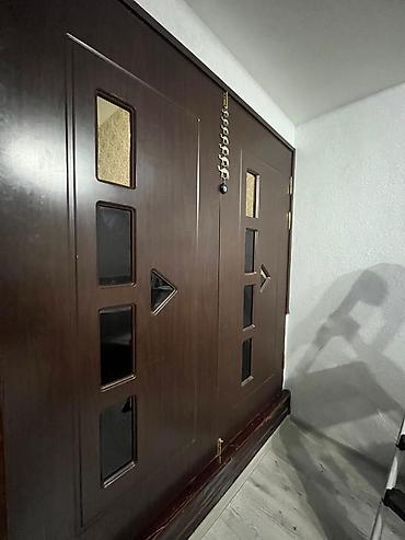 Digər mebel: Plasmas qapi 80 manat
Taxta qapilar biri 70 manat — 1