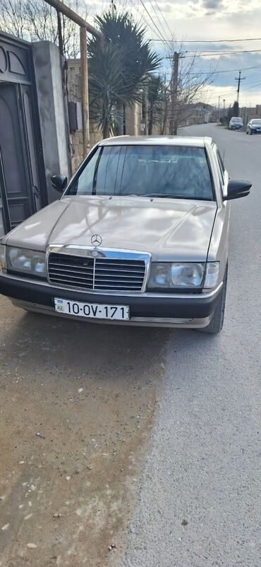 190 manat verilecek: Mercedes-Benz 190 (W201): 2 l | 1991 il Sedan