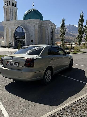 Toyota: Toyota Avensis: 2004 г., 2 л, Автомат, Бензин, Седан — 5