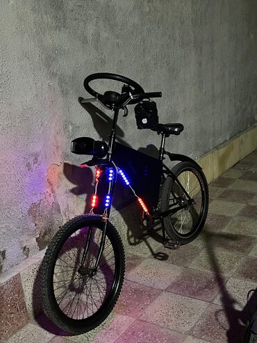 Boşqablar: İşlənmiş Şəhər velosipedi Desna, 24", sürətlərin sayı: 1, Ünvandan götürmə