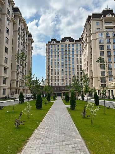 3 комнаты, 75 м², 4 этаж, Дизайнерский ремонт