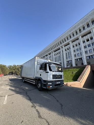 грузовики легкие: MAN среднетоннажный грузовик с фургоном (тентованный/изотермический — 3