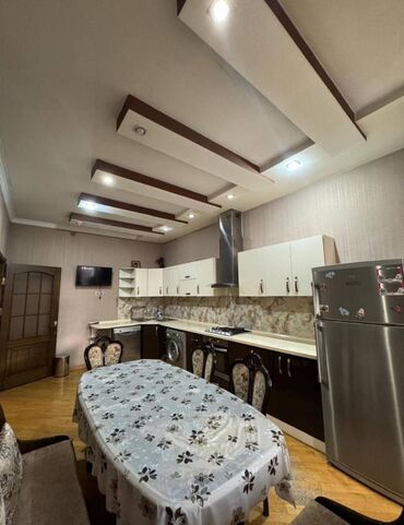 Uzunmüddətli kirayə mənzillər: Tibb Universiteti yaxınlığında 16 mərtəbəli binanın 4-cü mərtəbəsində — 9