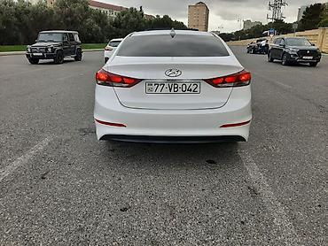 ucuz raf: Hyundai Elantra: 2 l | 2016 il Sedan — 5