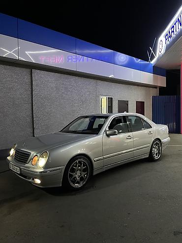 Mercedes-Benz E-Class: 1999 г., 4.3 л, Автомат, Бензин, Седан