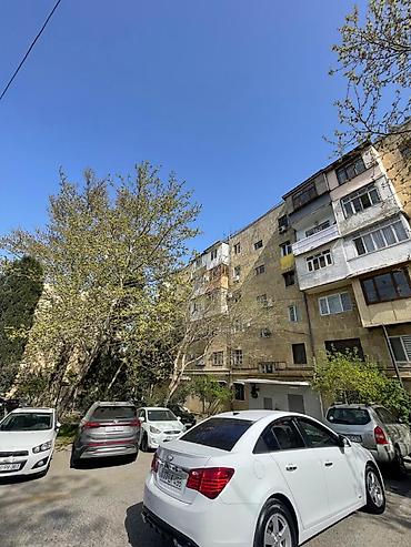 Mənzillər: Bakı, 3 otaqlı, Köhnə tikili, 110 kv. m — 10