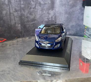 Avtomobil modelləri: Коллекционная модель Hyundai i30 5 door blue 2012 Pino B&D Scale — 12