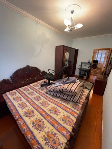 Uzunmüddətli kirayə mənzillər: Ev Memar Əcəmi metrosundan 15 dəqiqə məsafədə yerləşir.İşıqı qazı suyu — 4