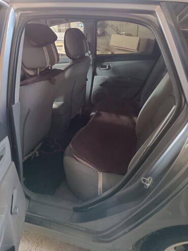 авто н: Mazda 3: 2004 г., 1.6 л, Механика, Дизель, Хэтчбэк