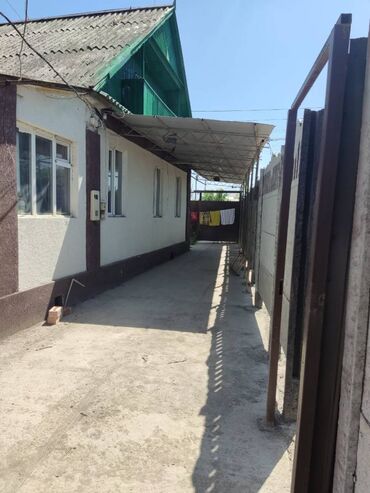 бишкектен үй сатылат: Дом, 65 м², 4 комнаты, Собственник, Старый ремонт