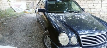 Mercedes-Benz: Mercedes-Benz 230: 2.2 l | Sedan — 3