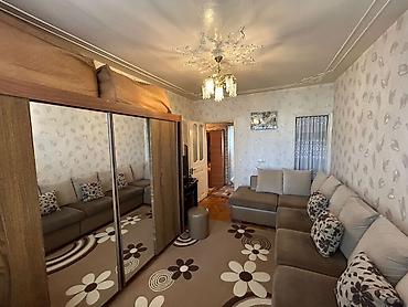 Uzunmüddətli kirayə mənzillər: Təcili satılır. Mənzilin təsviri: - İşıqlı və səliqəli planlı mənzil — 1