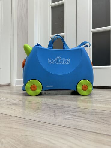 детские толокары: Детский чемодан Trunki. Оригинал. Совмещает в себе две функции