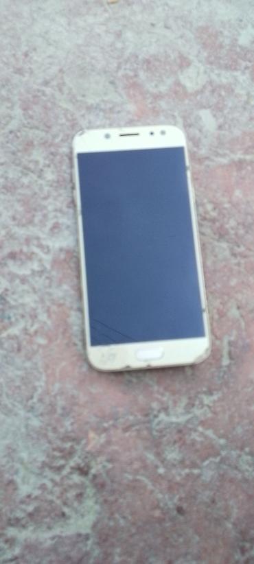 компь: Смартфон Samsung (серия Galaxy J, цвет золото/шампань) - Корпус — 2