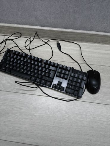 стралный машына: Клавиатура, HyperX, Мембрандык, Зымдуу туташтыруу, Өлчөмү: 100%