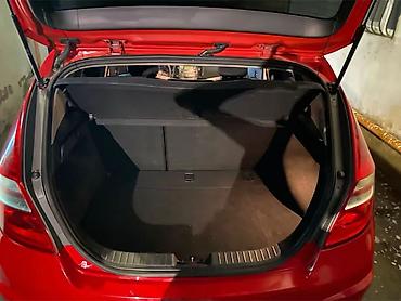 Hyundai: Hyundai i30: 1.4 l | 2008 il Hetçbek — 12