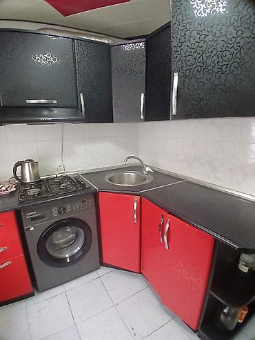 suvalanda ev: Hezi Aslanov metrosu yaxinligi Nevrocerahiyeye yaxin 2 otaq bina evi — 8