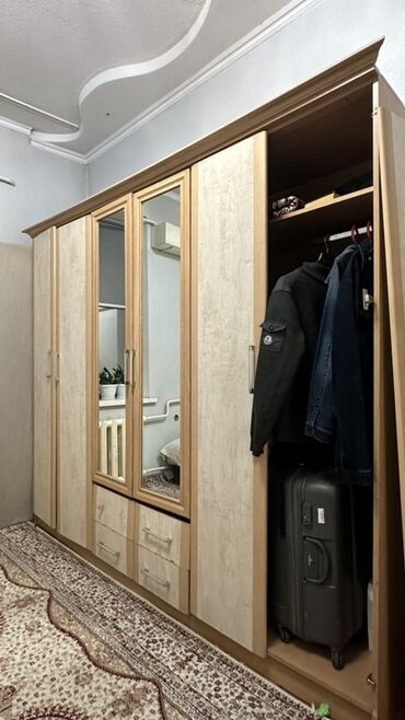 продаю шкаф беловодский: Шкаф для одежды, Прямой, ЛДСП