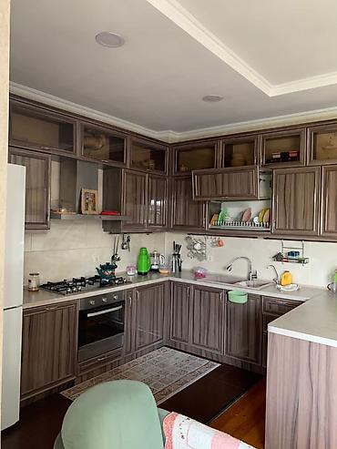 Долгосрочная аренда домов: 300 м², 6 комнат — 8