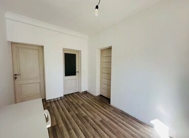 Долгосрочная аренда домов: 70 м², 4 комнаты, Парковка — 3