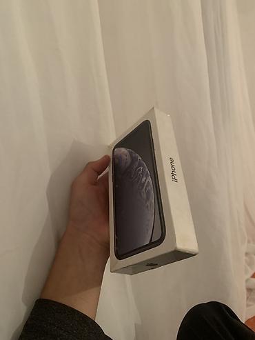 IPhone XR 64 ГБ - Цвет: по фото (чёрная передняя панель). - Память