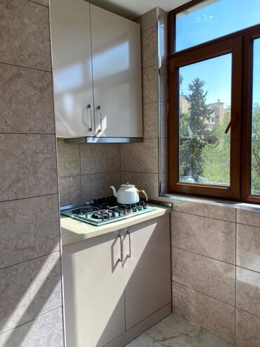 Köhnə tikili: Bakı, 4 otaqlı, Köhnə tikili, m. Xalqlar Dostluğu, 106 kv. m — 11