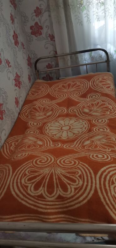 mebel dlya spalni: Покрывало Для кровати, цвет - Оранжевый
